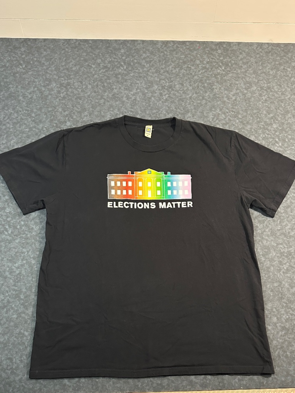 Human Rights Campaign Elections Matter Rainbow White House T Shirt Size XL